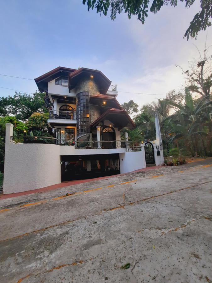 El Castillo Bed And Breakfast Angono Экстерьер фото