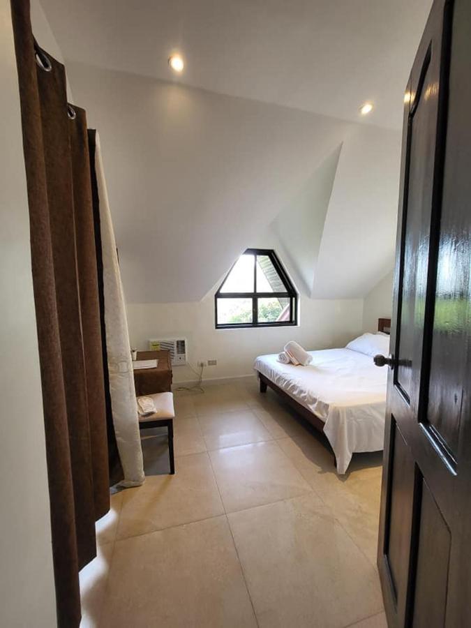 El Castillo Bed And Breakfast Angono Экстерьер фото